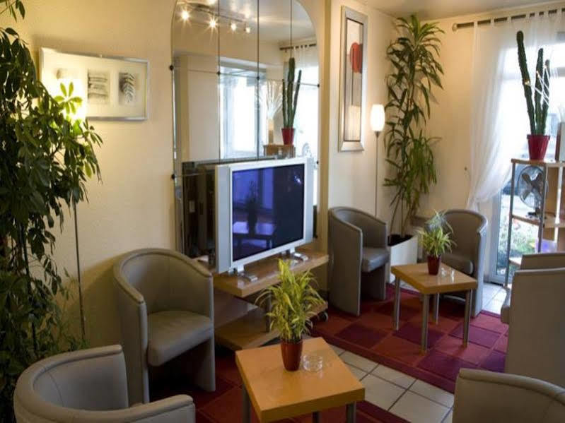Ibis Budget Chilly-Mazarin Les Champarts Екстер'єр фото