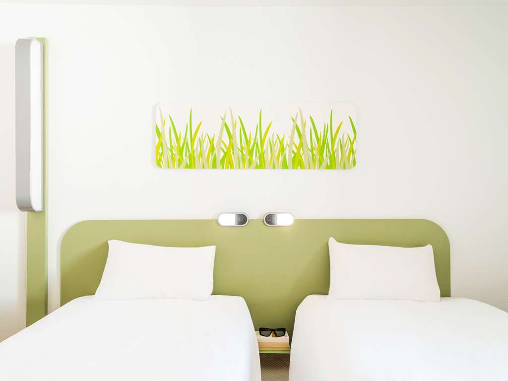 Ibis Budget Chilly-Mazarin Les Champarts Номер фото